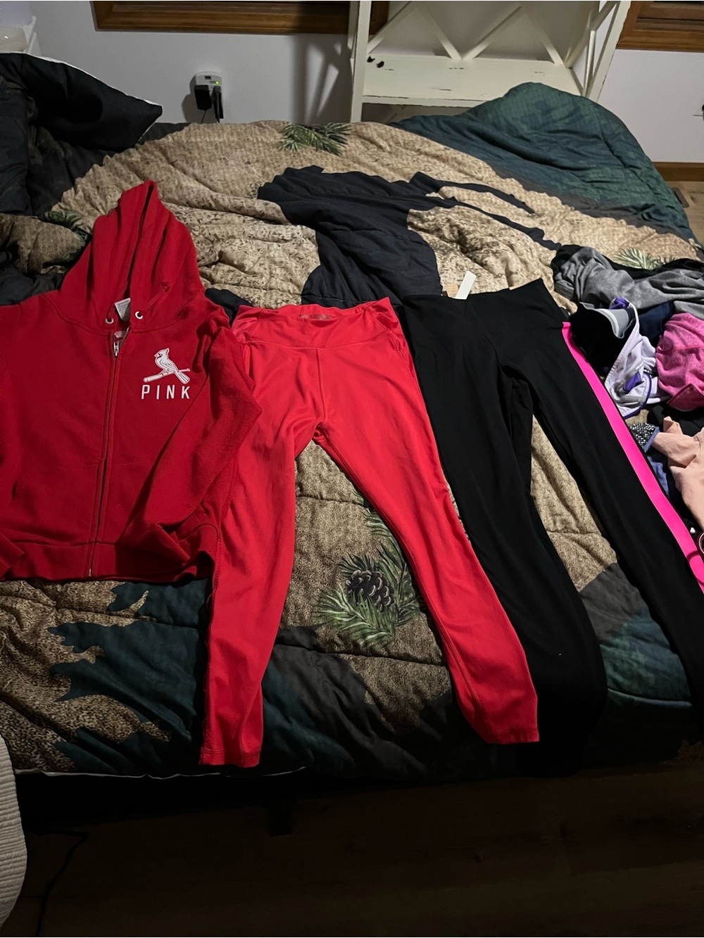 (3) EUC PINK VS BUNDLE SIZE MEDIUM